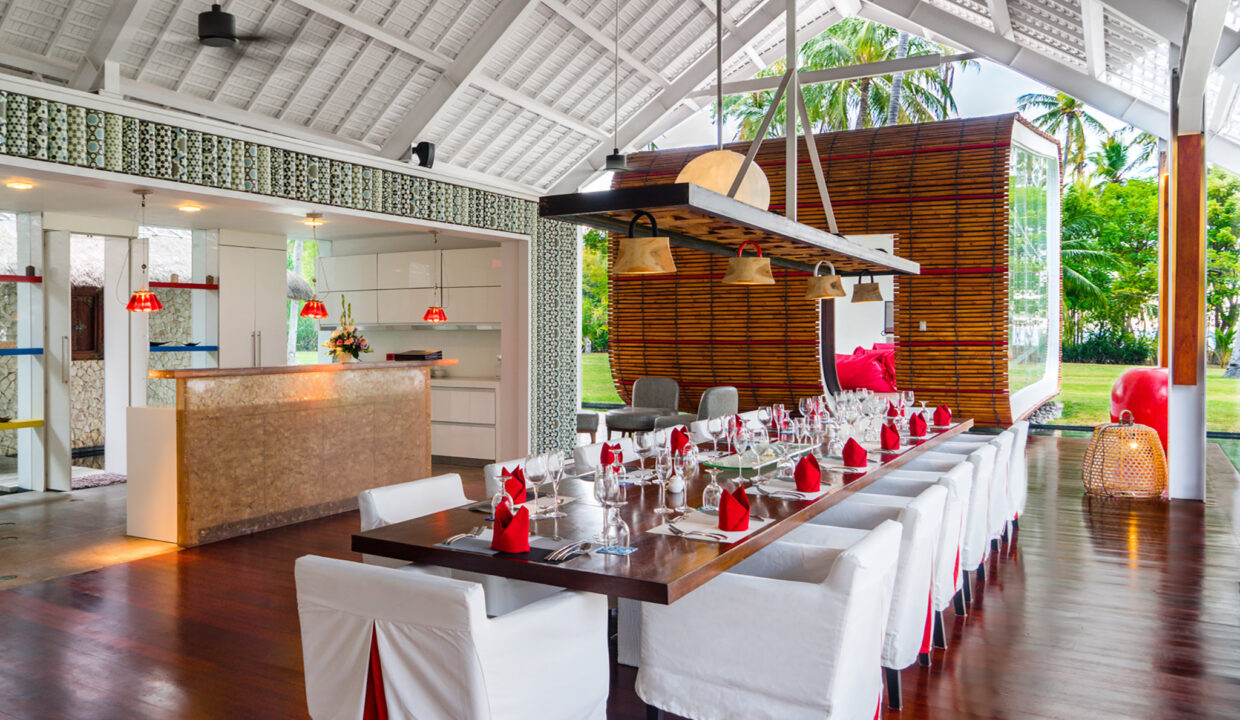 5. Villa Sapi - Dining area design