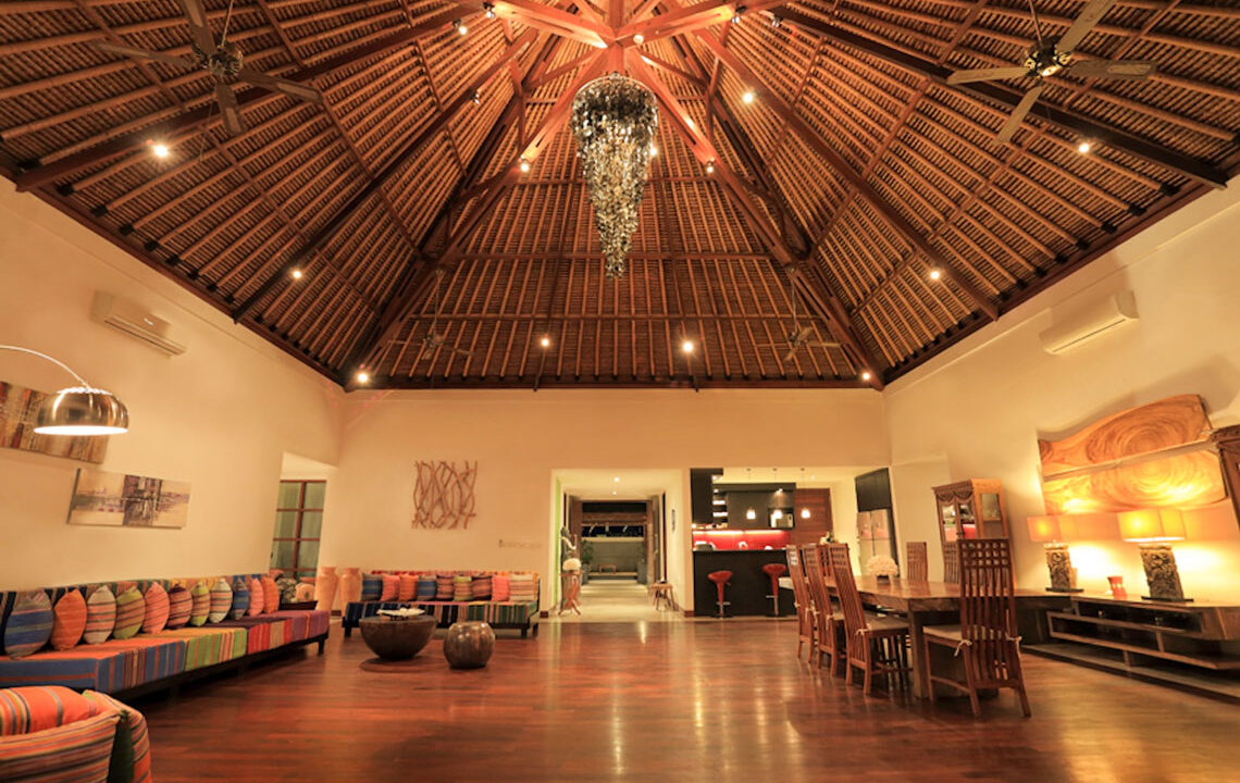 6-luxurylombokvillas-thejiwa-living-room