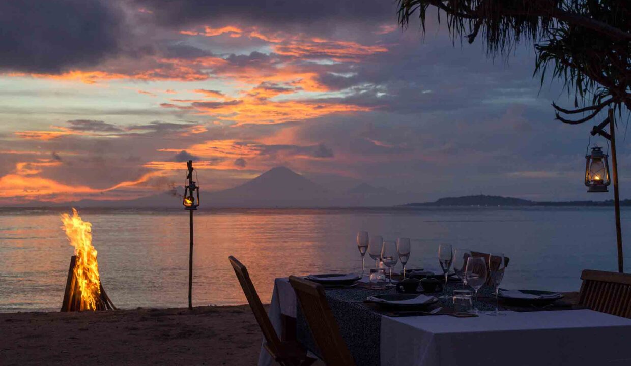 luxury lombok villas Sira Beach House - Tropical sunset